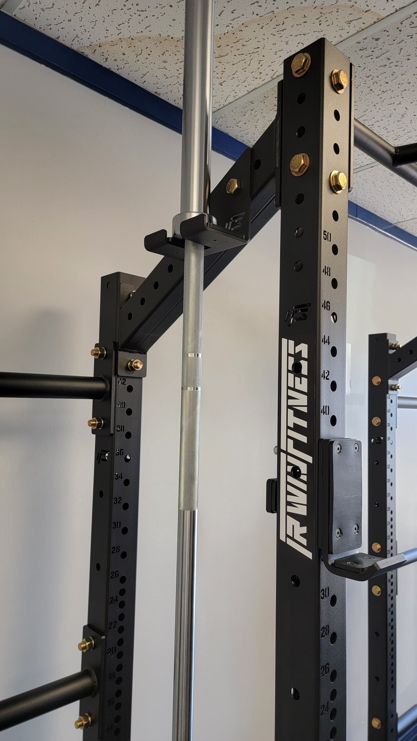 ALPHA SERIES HALF RACK ANGLED BARBELL STORAGE