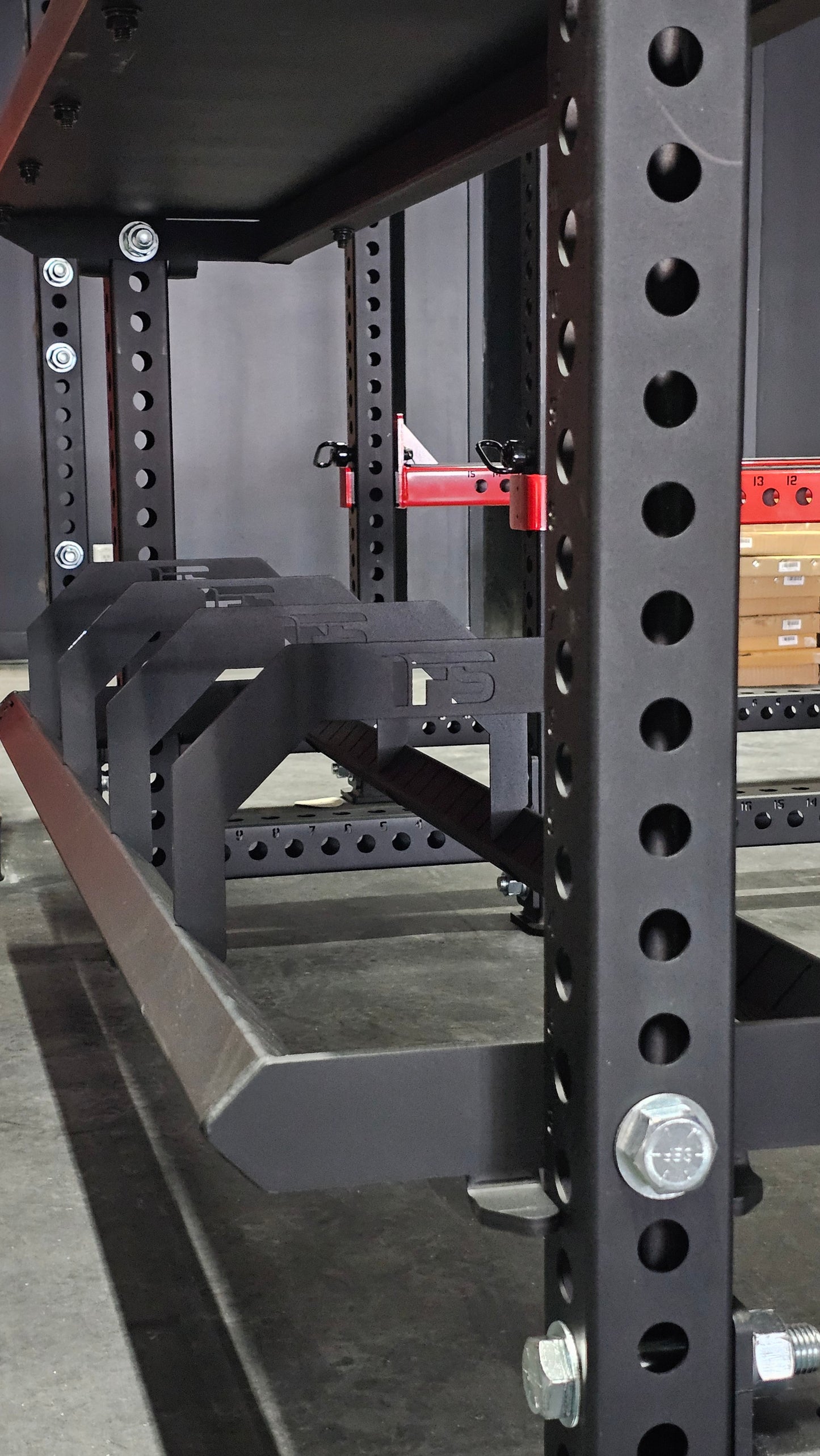 RACK MOUNTED SINGLE POST BUMPER STORAGE SHELF