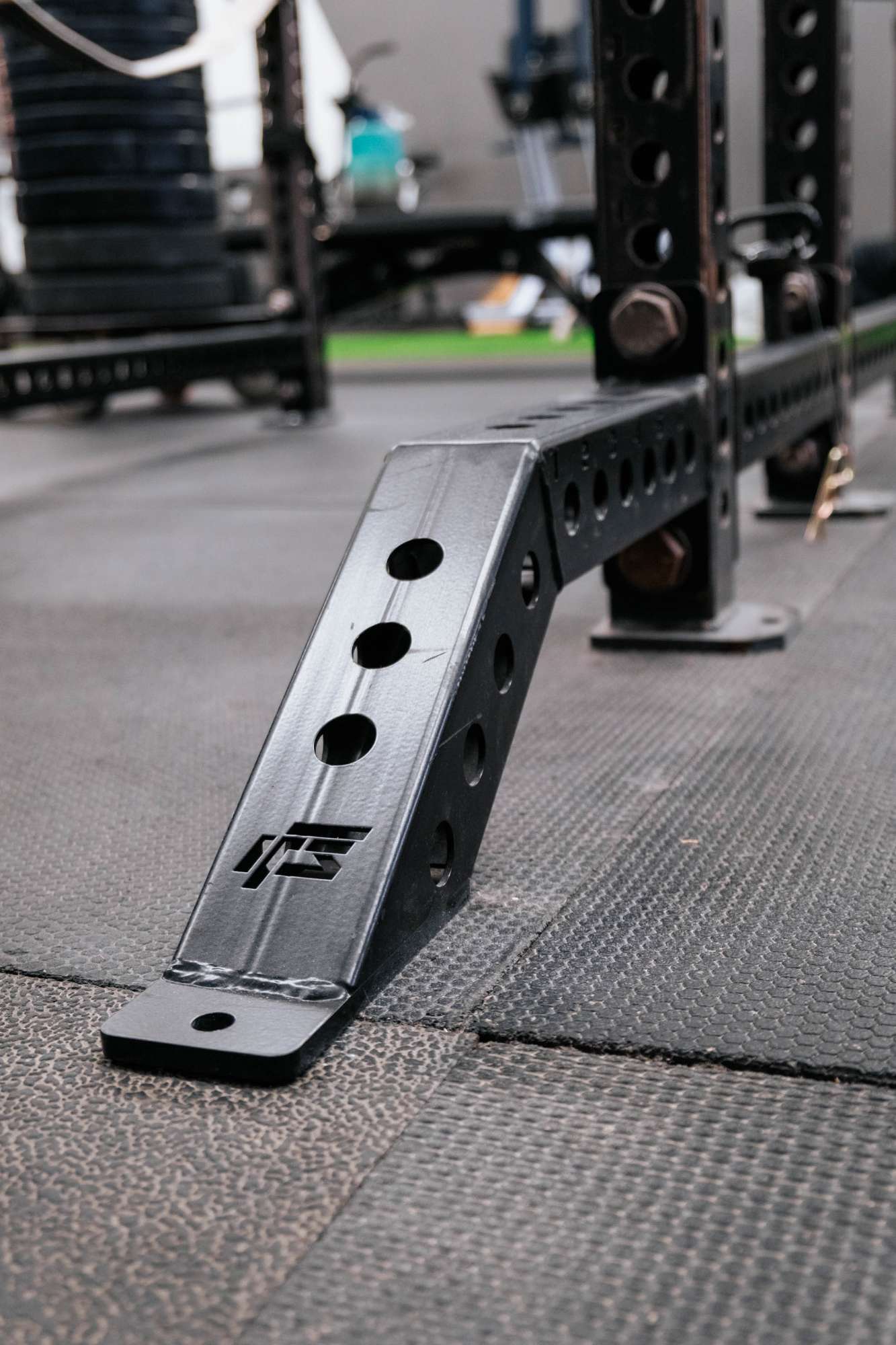 PRO SERIES RACK STABILIZER FEET