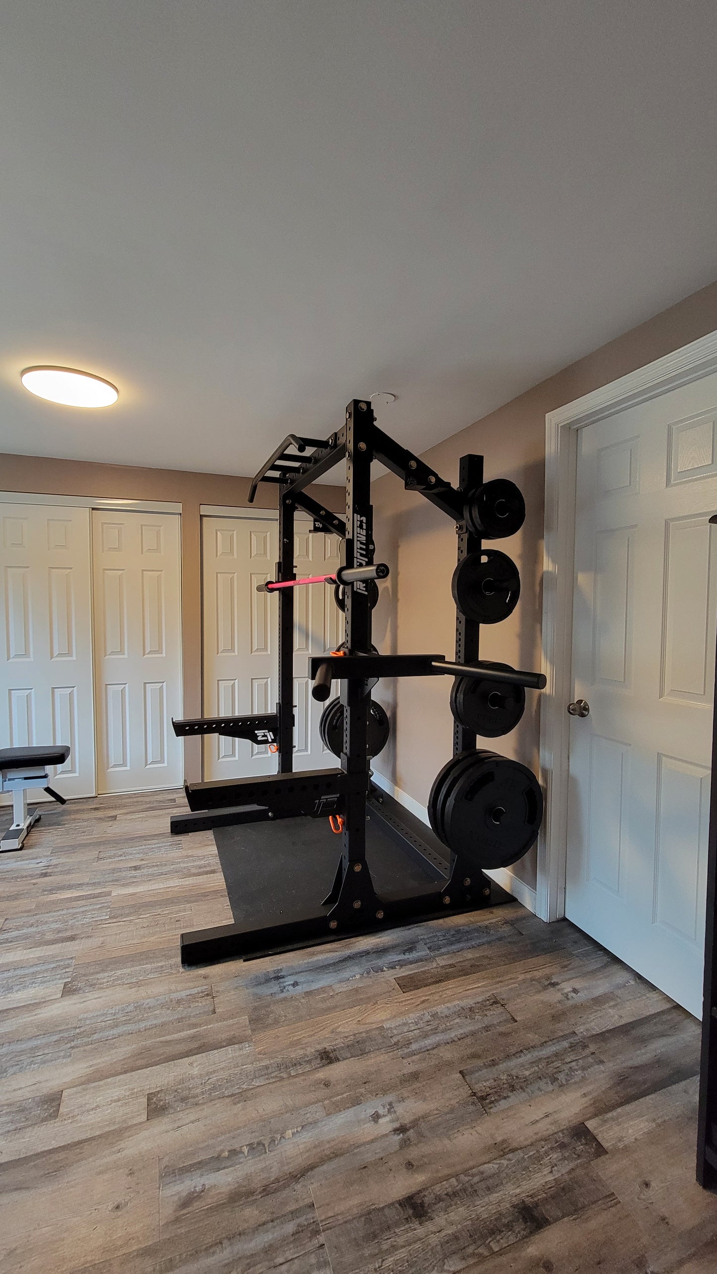 ALPHA SERIES HALF RACK AHR-83