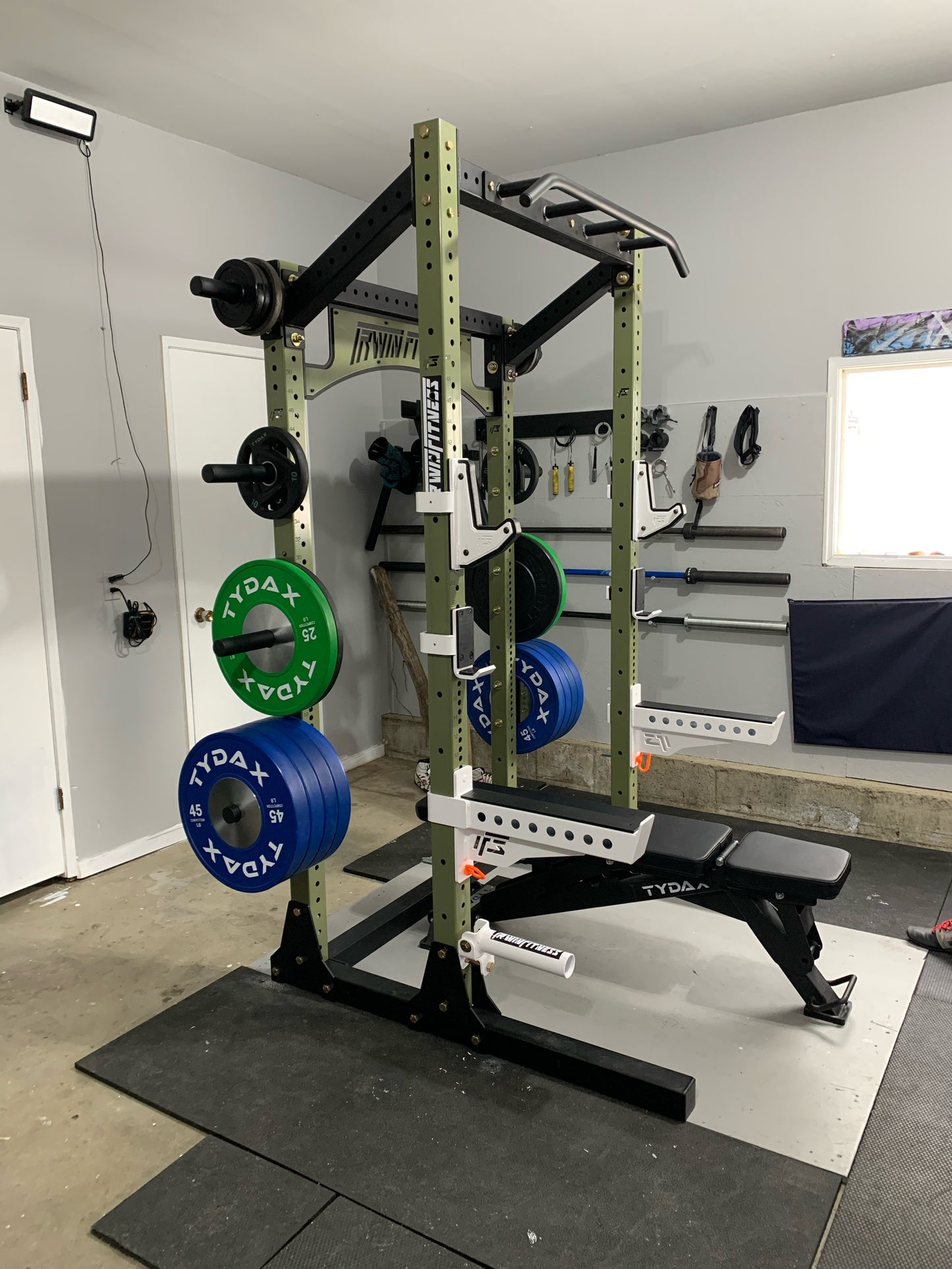 ALPHA SERIES LIMITED RHINO RACK 1.0