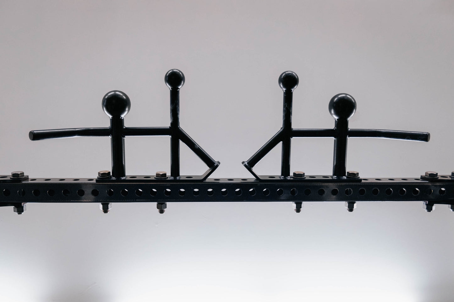 ADJUSTABLE ATLAS BARS