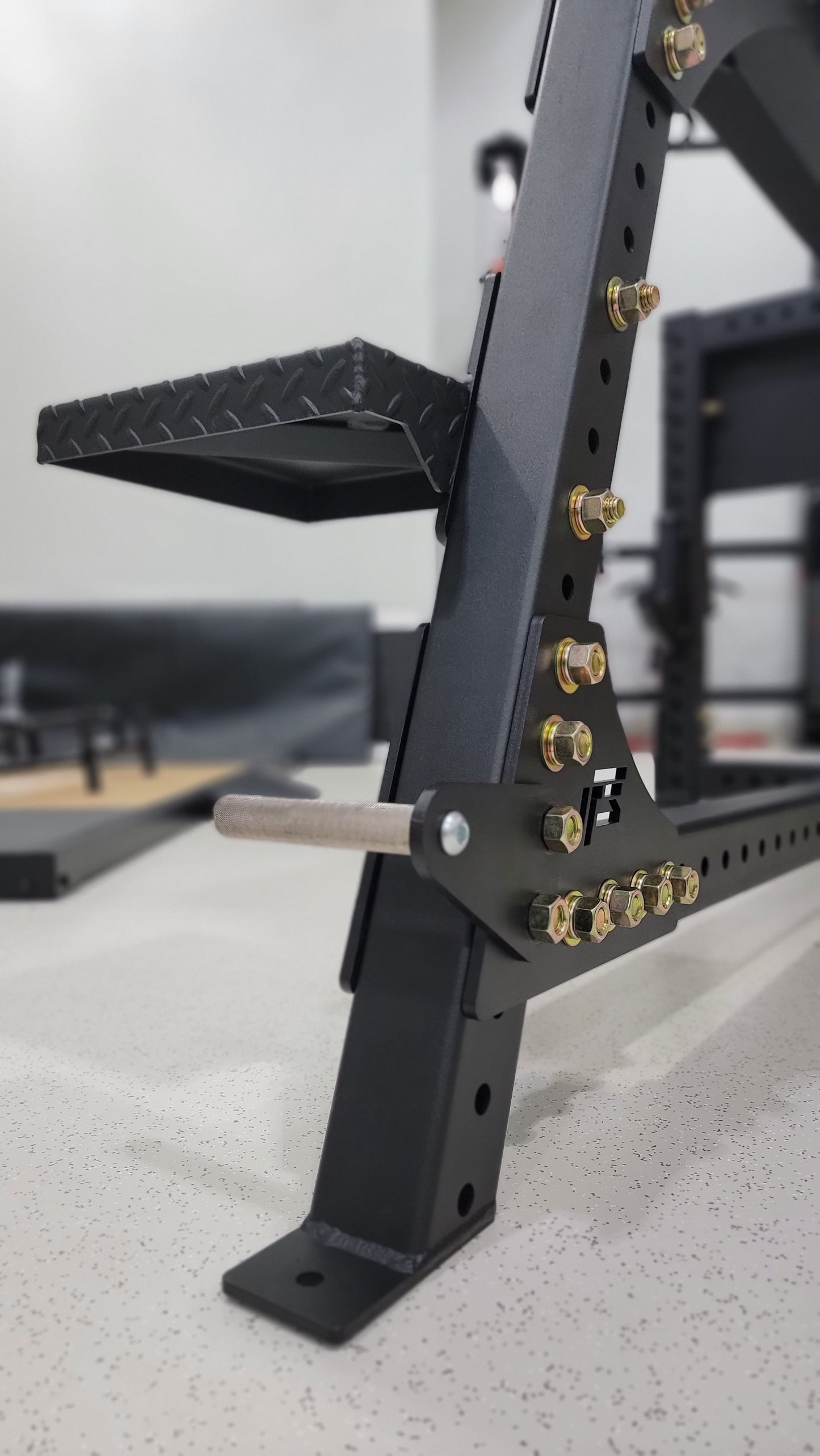 IRWIN FITNESS SEAL ROW BENCH